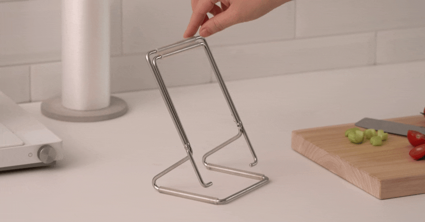 wagensteiger_folding-plastic-bag-holder_2.gif