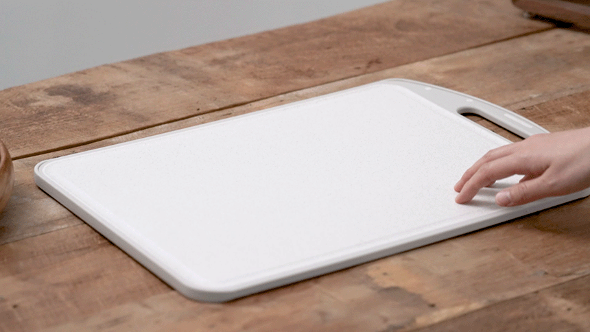 steel_liner_double-sided_cutting_board_06.gif