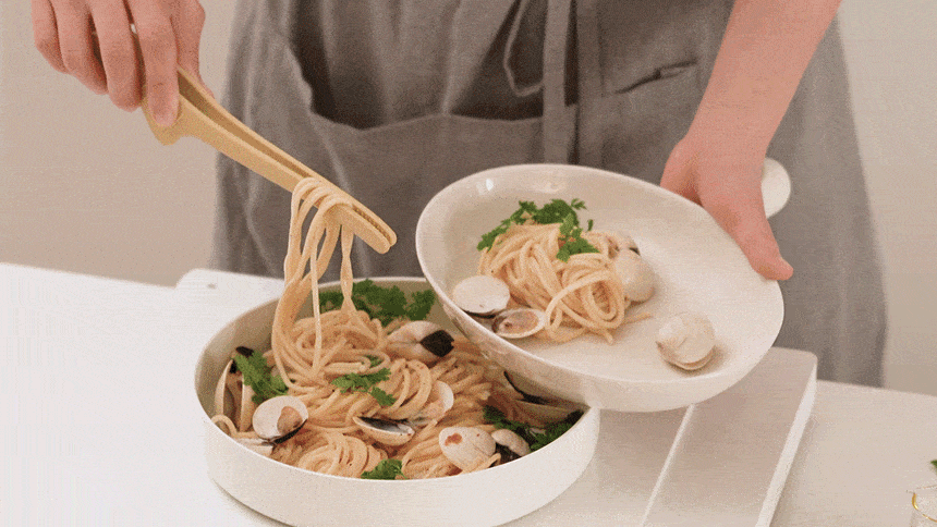wagensteiger_platinum_Silicone_Standing_Tongs_02.gif
